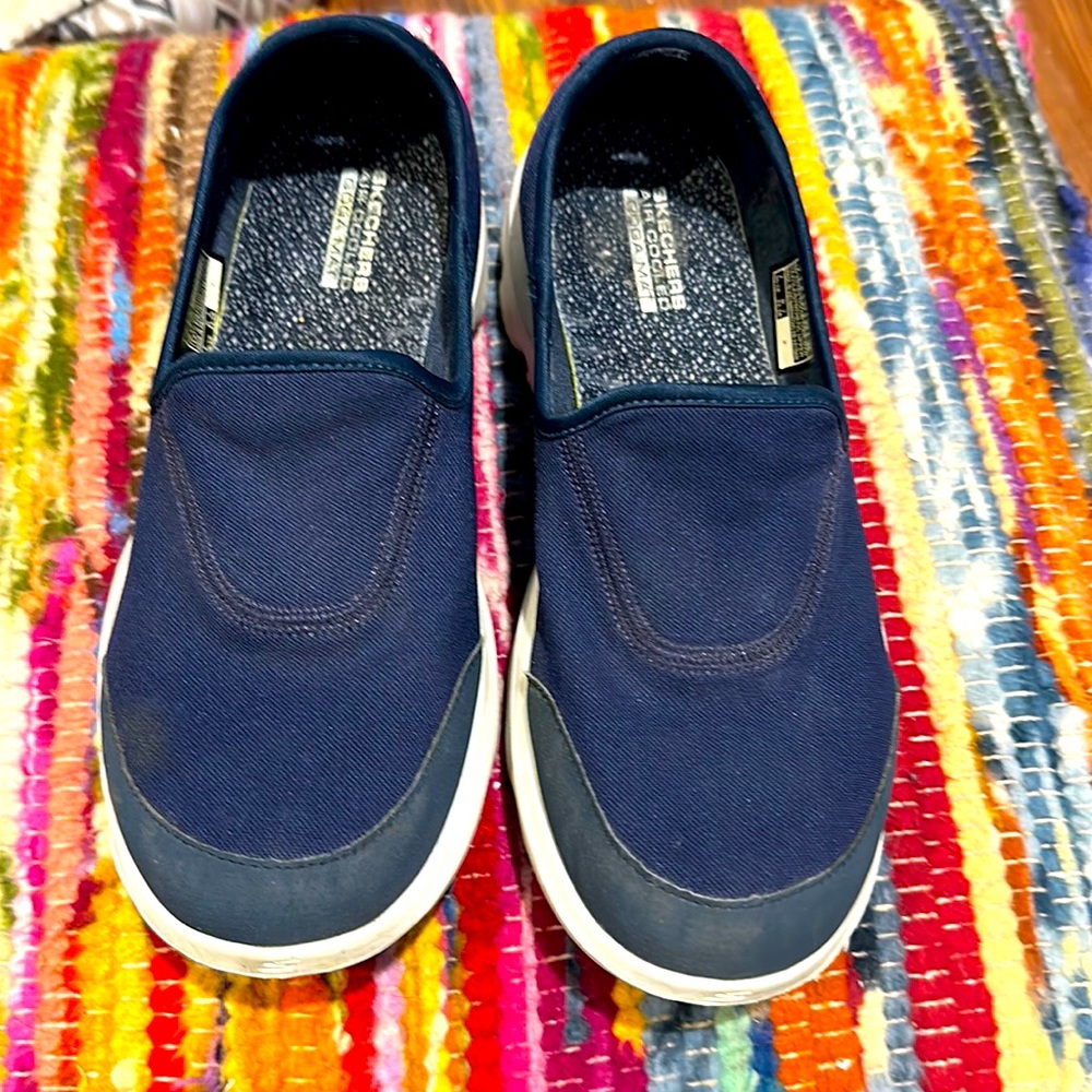 Skechers blue slip on low top sneakers size 7